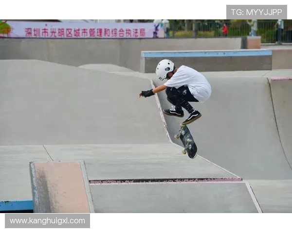 武汉滑板队与深圳滑板队耐力对决赛后分析与反思 武汉滑板队与深圳滑板队耐力对决赛后分析与反思