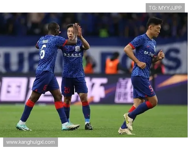 2018年上海申花与山东鲁能激战回顾精彩瞬间与战术分析 2018年上海申花与山东鲁能激战回顾精彩瞬间与战术分析