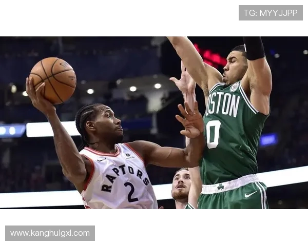 凯尔特人对赫斯的精彩对决分析与赛后点评