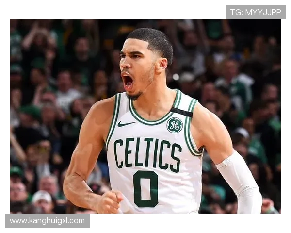 斯库特亨德森的崛起之路:从青涩新星到篮球未来的领军人物 斯库特亨德森的崛起之路:从青涩新星到篮球未来的领军人物