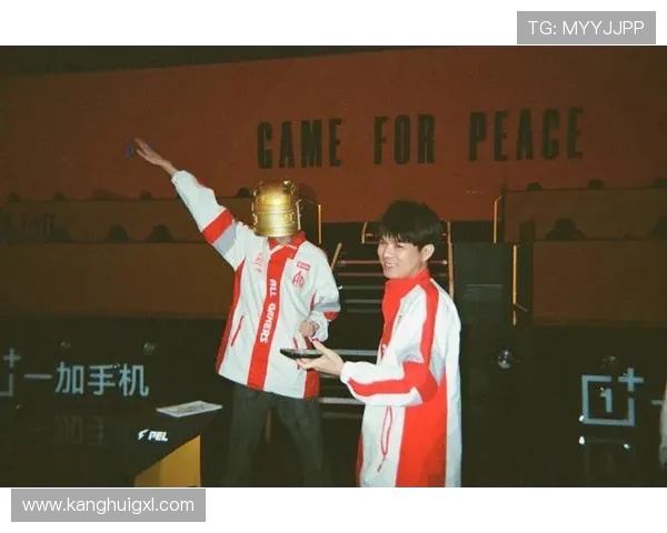 刘军独家分享和平精英游戏技巧与心得体会助你提升战斗实力