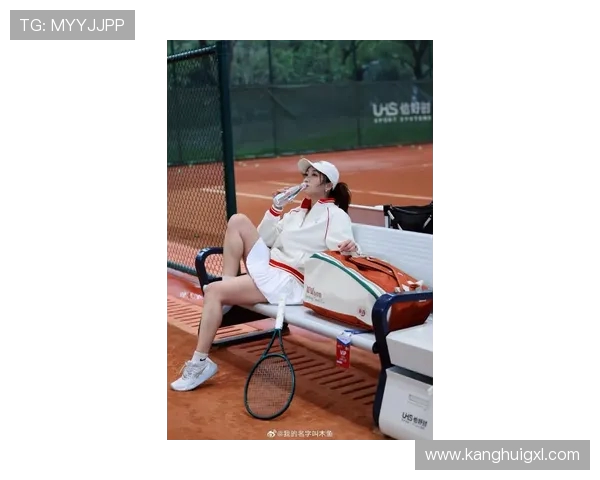 李静的网球人生：从青涩少女到职业选手的深度对话与成长故事